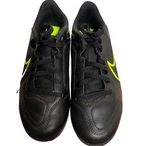 Kids’ Nike Jr. Tiempo Legend 9 Club